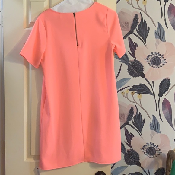 Short sleeve pink polyester dress - Picture 4 of 5